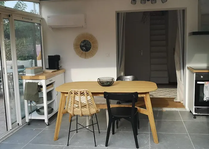 Frontignan Petit Maison Coquette 50 M2 A 100 M De La Plage